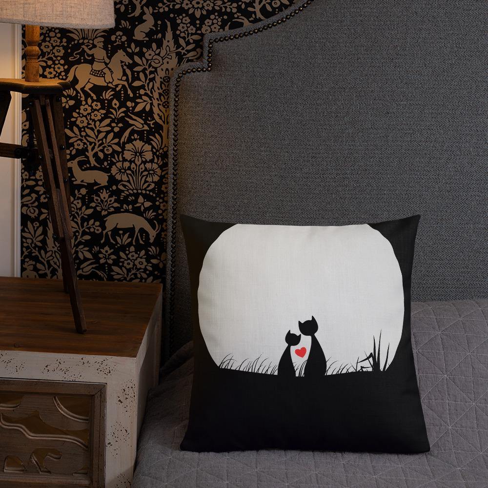 Cats in Love Throw Pillow - Schoppix Gifts