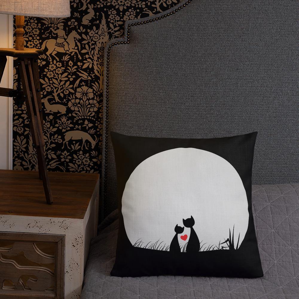 Cats in Love Throw Pillow - Schoppix Gifts